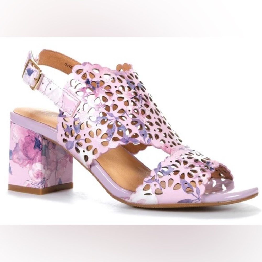 Chic Floral Cutout Sandals in Pink and Purple